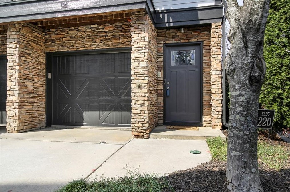 220 Semel Cir, Atlanta, GA 30309-1930