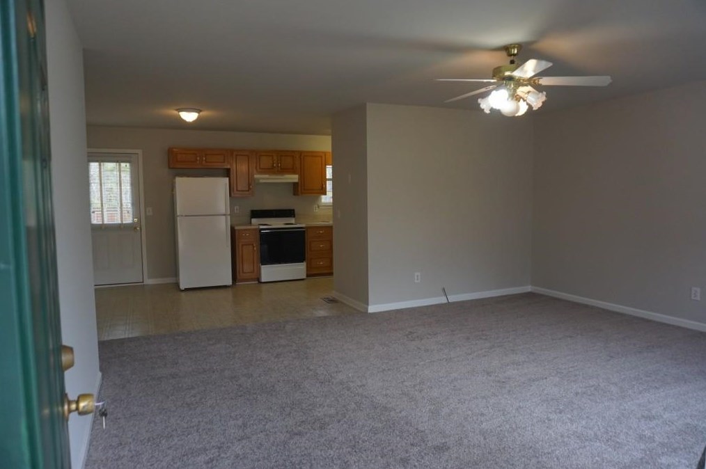 220 Brooke Dr, Dallas, GA 30157-6136