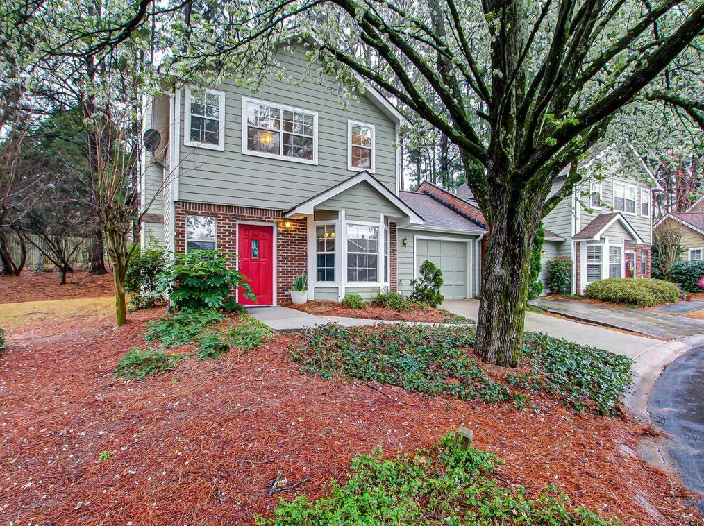 107 Johnson Ct, Decatur, GA 30030-2918