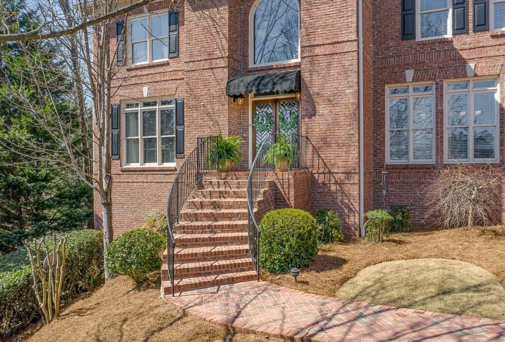 125 Nature Mill Ct, Alpharetta, GA 30022-1022