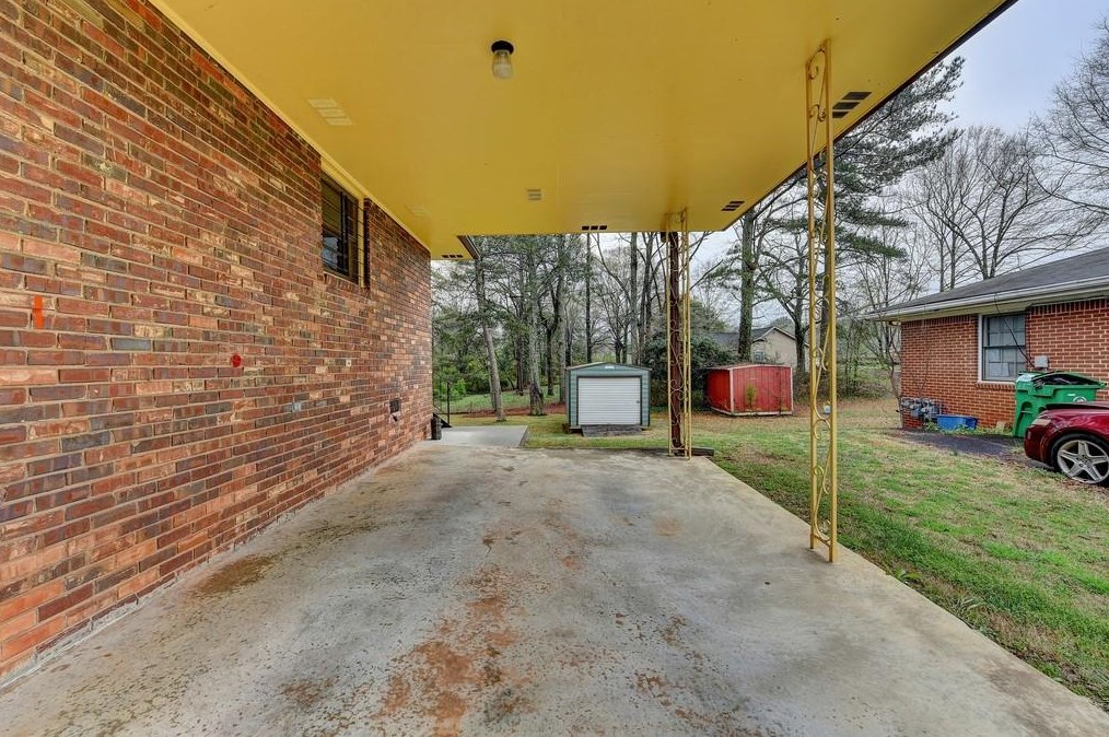 3567 Swallow Ln, Decatur GA  30032-2336 exterior