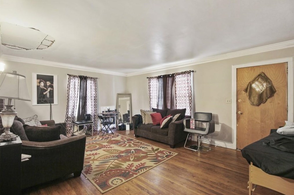 1316 Thurgood St, Atlanta GA  30314-2552 exterior