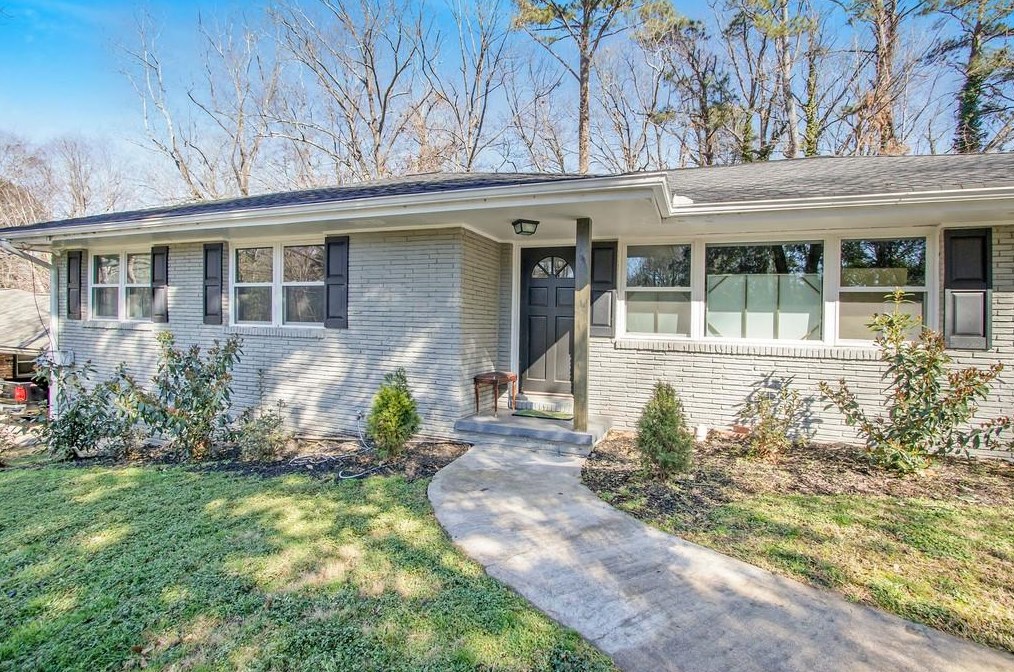 1754 Wilmont Dr, Atlanta GA  30329-2823 exterior