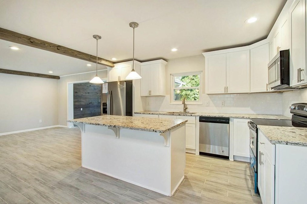 1754 Wilmont Dr, Atlanta GA  30329-2823 exterior