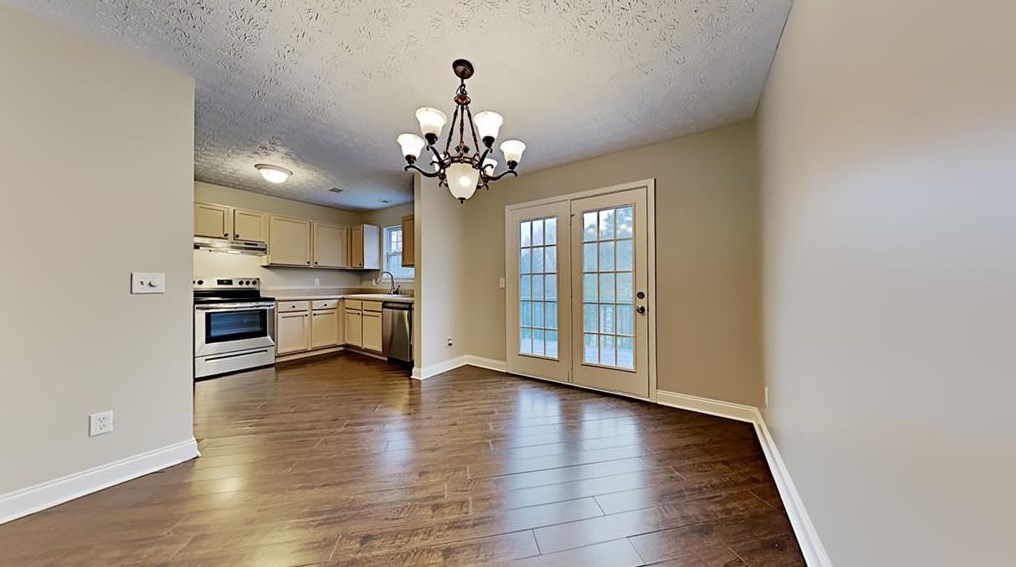 5031 Lancashire Ct, Flowery Branch, GA 30542-6433
