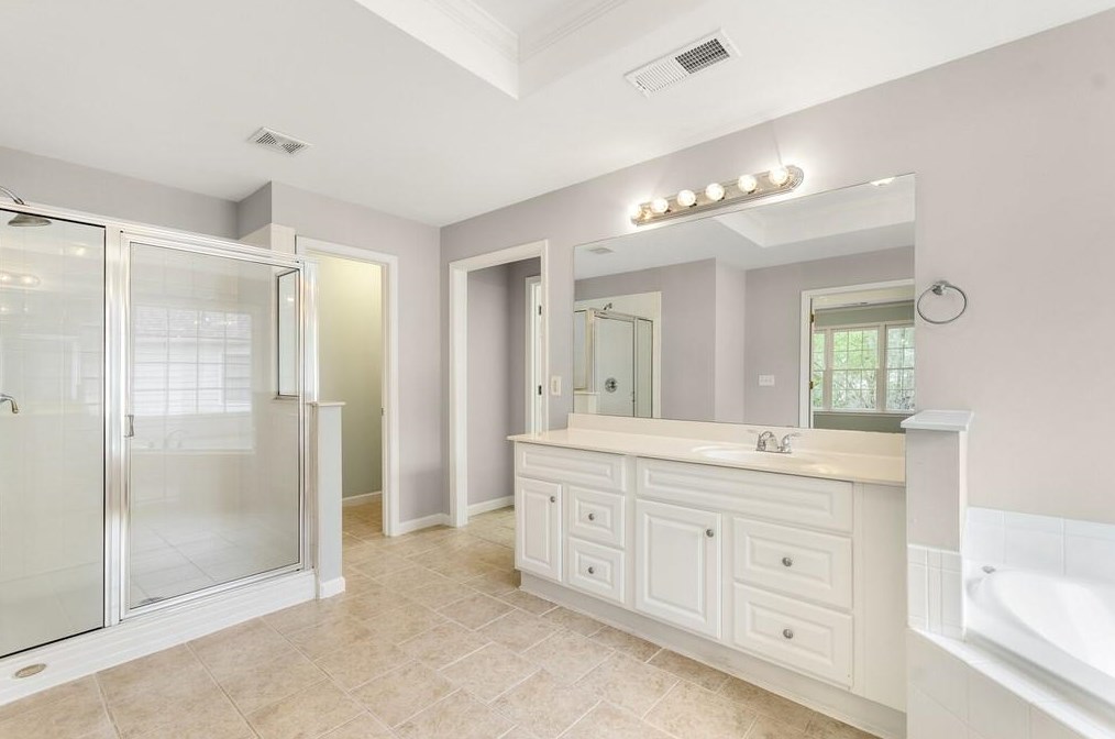 12595 Huntington Trce Ln, Alpharetta GA 30005-7504 exterior