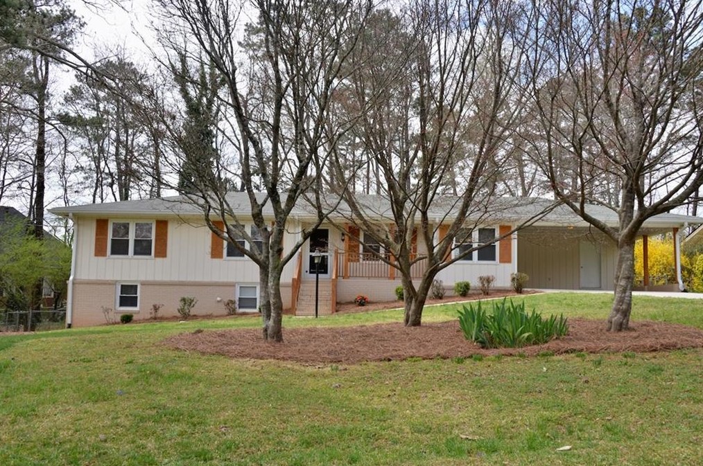 4710 Surrey Rd, Roswell, GA 30075-1631