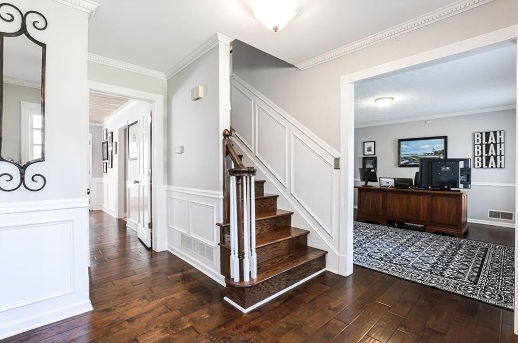 125 Northgate Ct, Roswell, GA 30075-2435