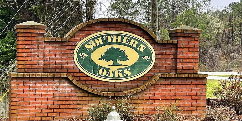 336 Southern Oaks Dr, Dallas, GA 30157-8559
