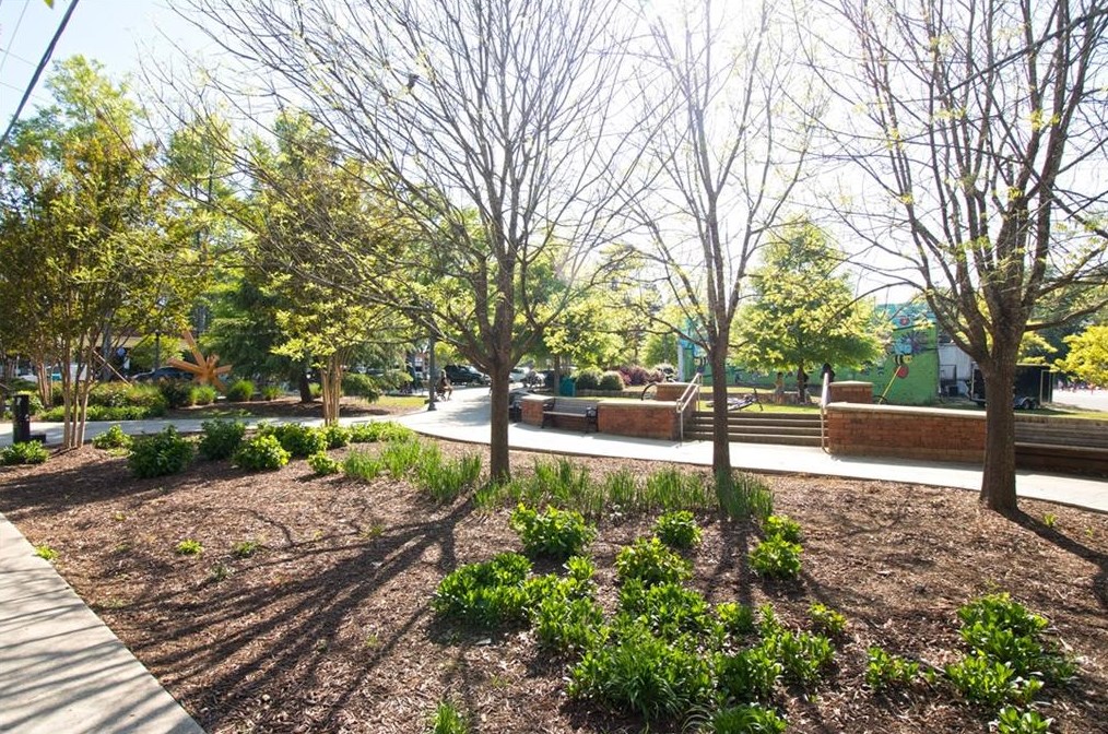 108 Benson St, Decatur GA  30030-4306 exterior