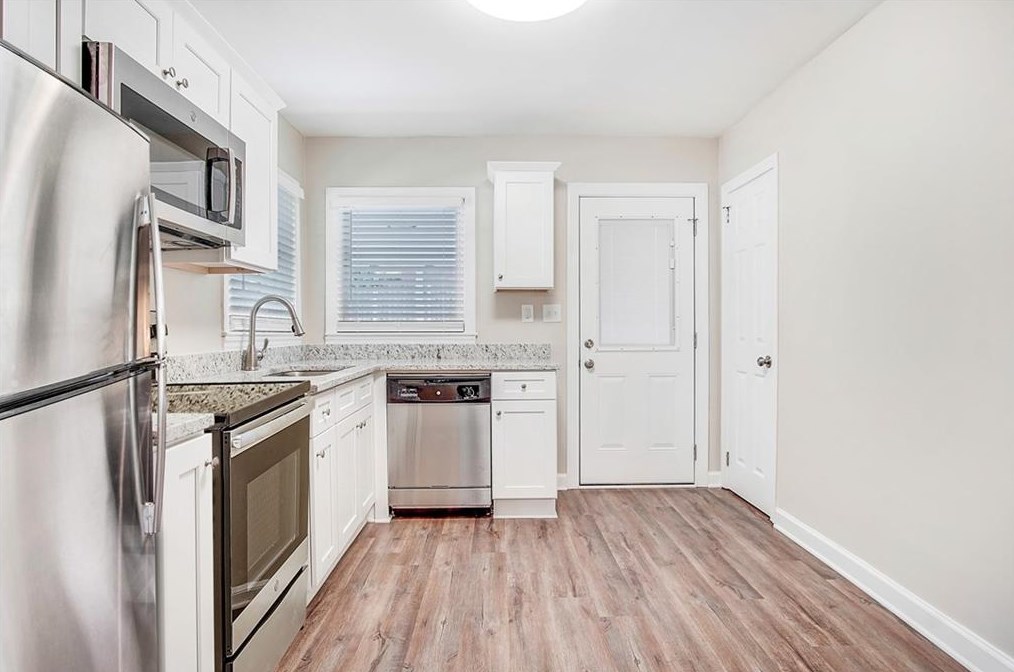 1883 Cindy Dr, Decatur GA  30032-5122 exterior