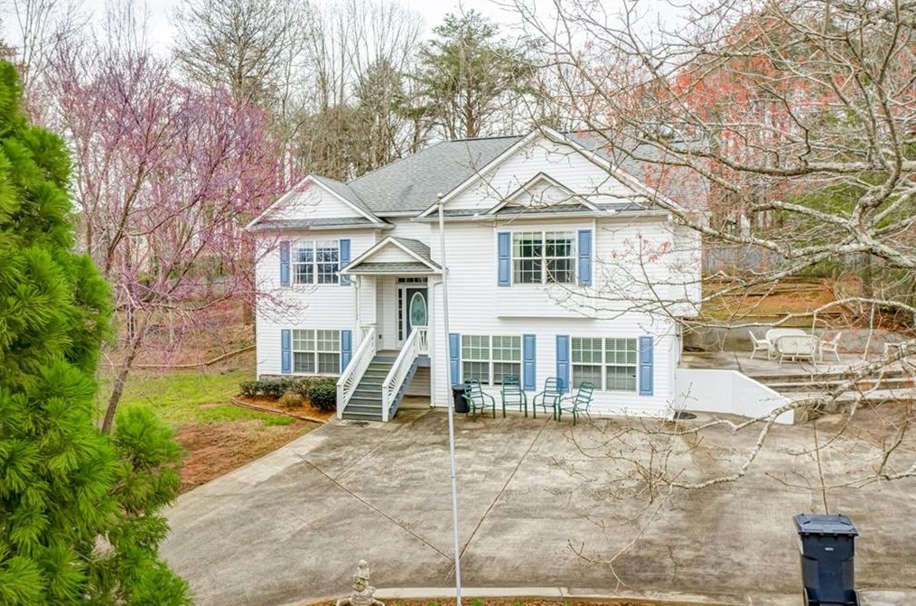 368 Philadelphia Dr, Big Canoe, GA 30143