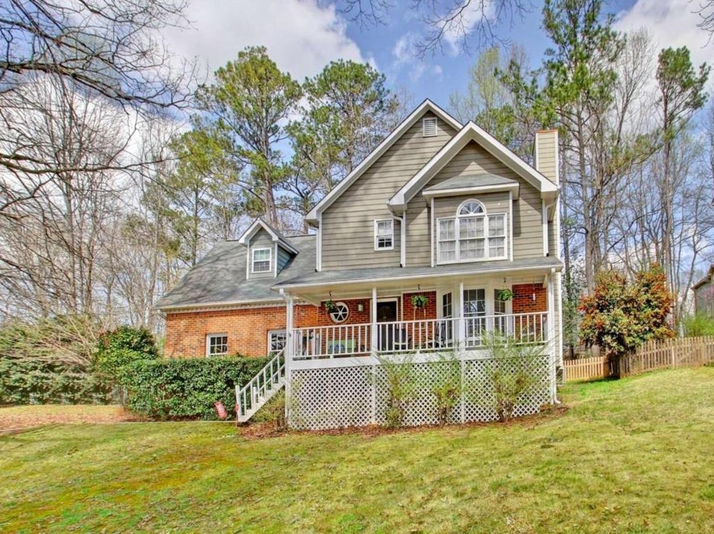 2720 Zachary Lake Dr, Marietta, GA 30064-1881