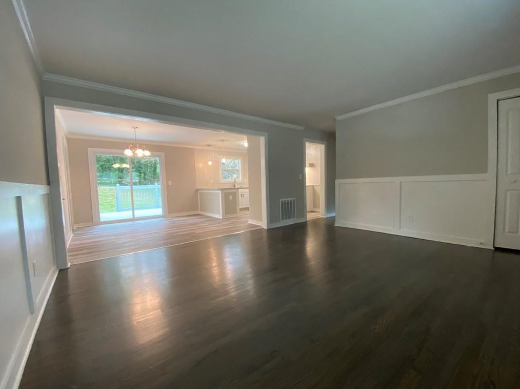 827 Cinderella Ct, Decatur GA  30033-5811 exterior