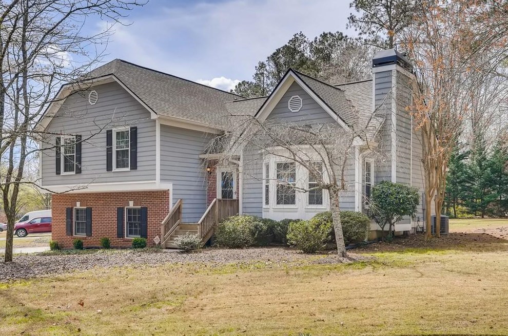 3350 Hickory Ln, Powder Springs, GA 30127-3894