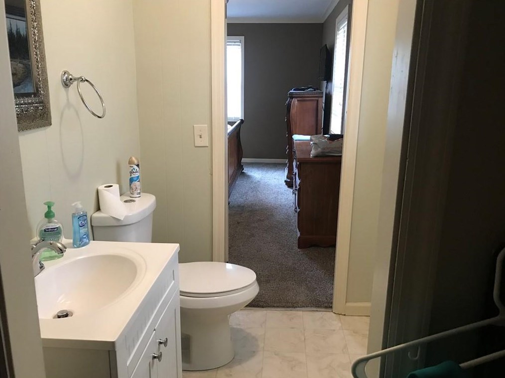 4801 Red Bud Rd, Calhoun GA 30701-9626 exterior