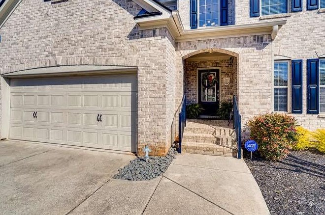 5415 Fairmont Gln, Alpharetta, GA 30004-5761
