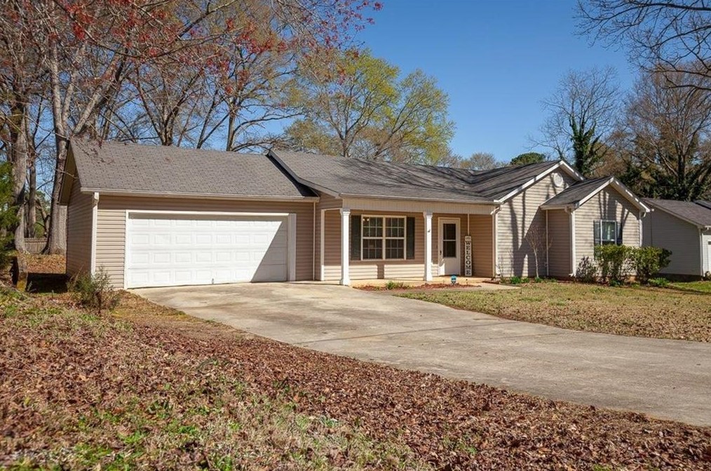 262 7th Ave, Winder, GA 30680-1818