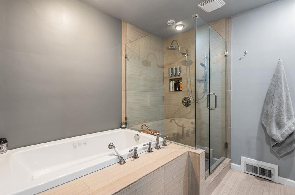 622 Webster Dr, Decatur GA  30033-5432 exterior