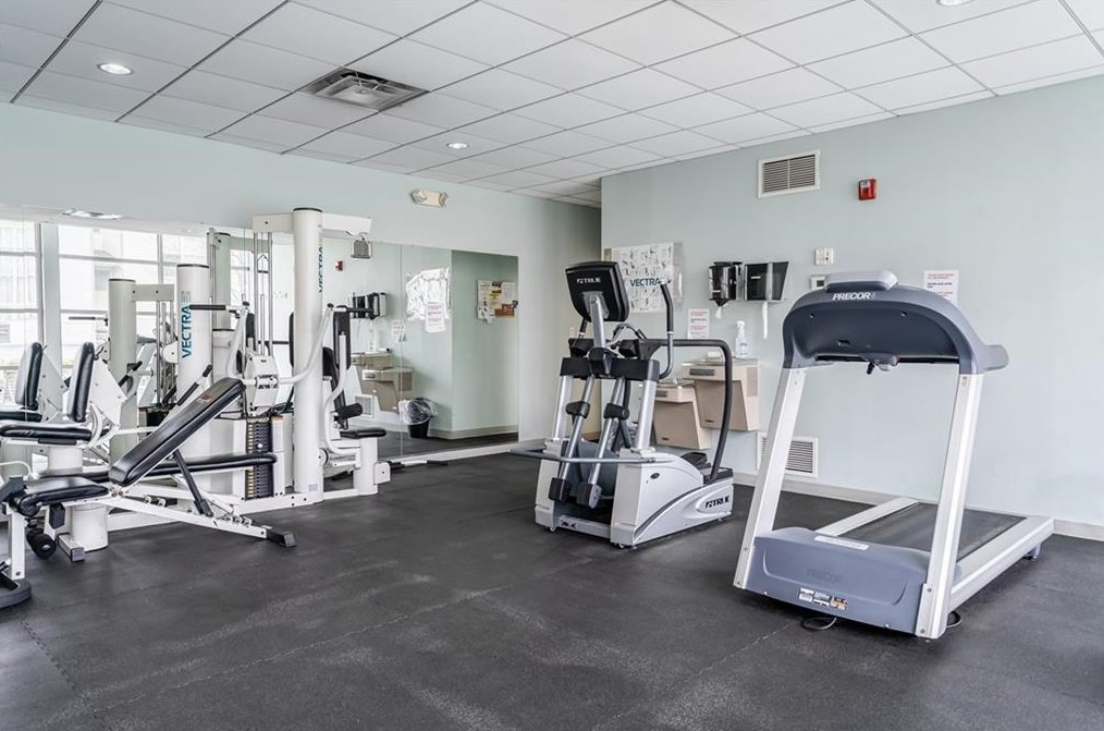 1260 Van Allen Mews, Atlanta GA 30318-4180 exterior