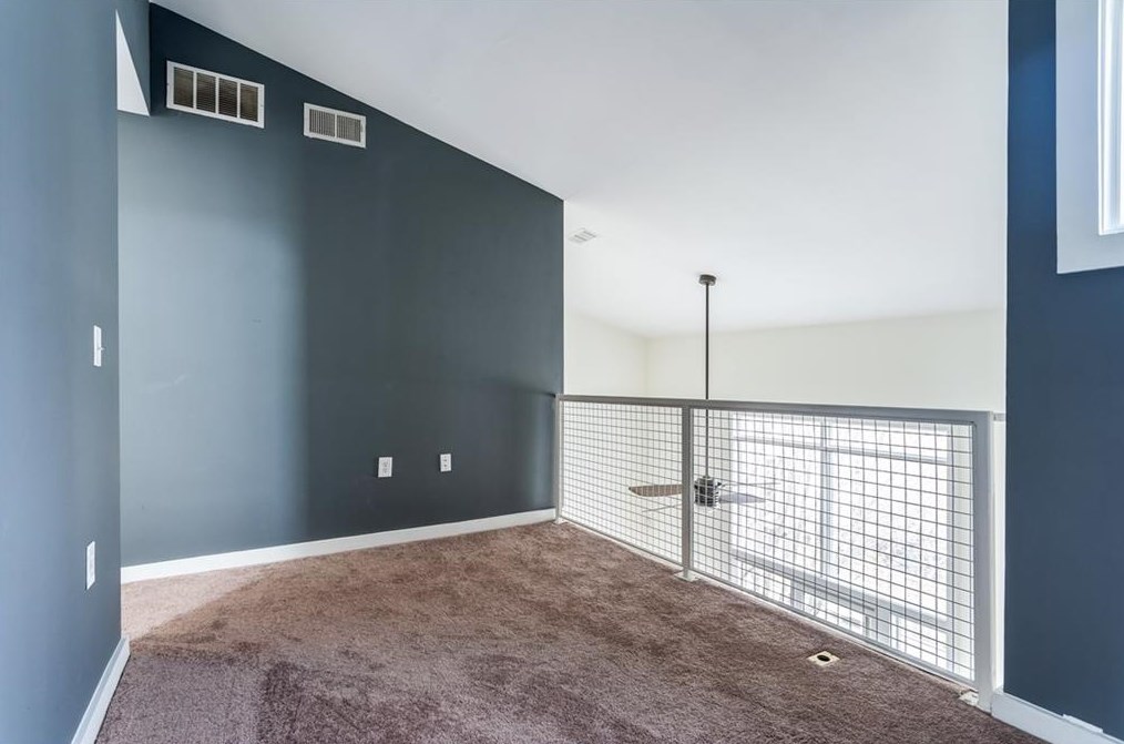 1260 Van Allen Mews, Atlanta GA 30318-4180 exterior