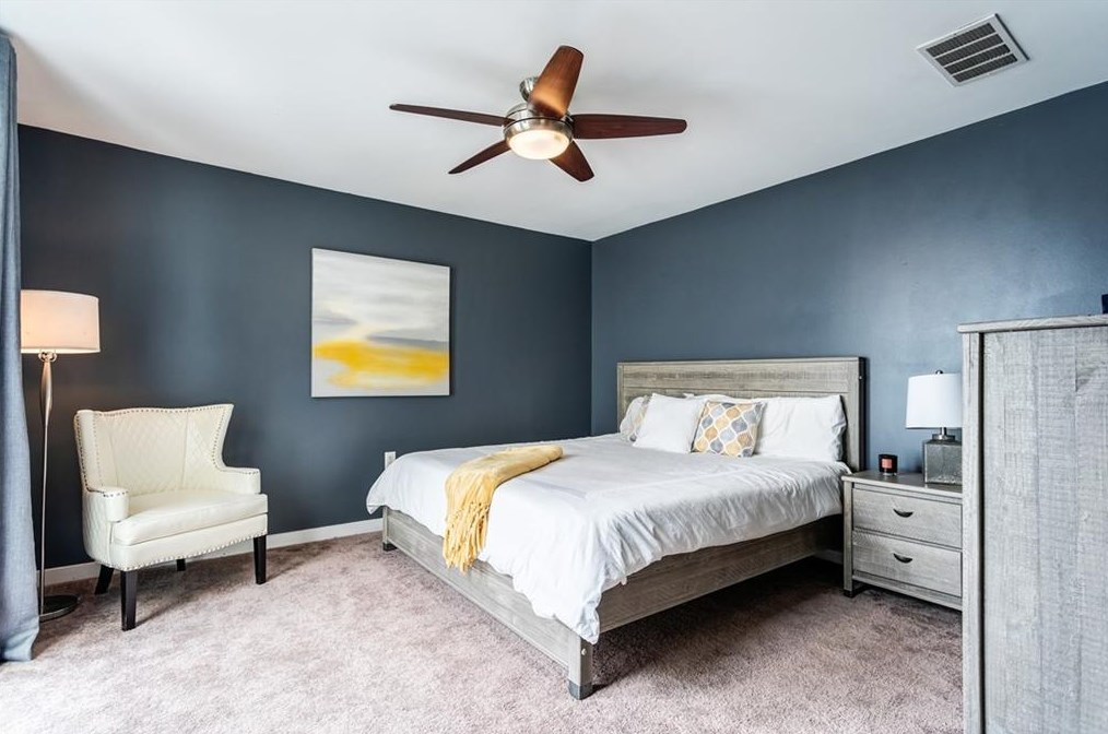 1260 Van Allen Mews, Atlanta GA 30318-4180 exterior