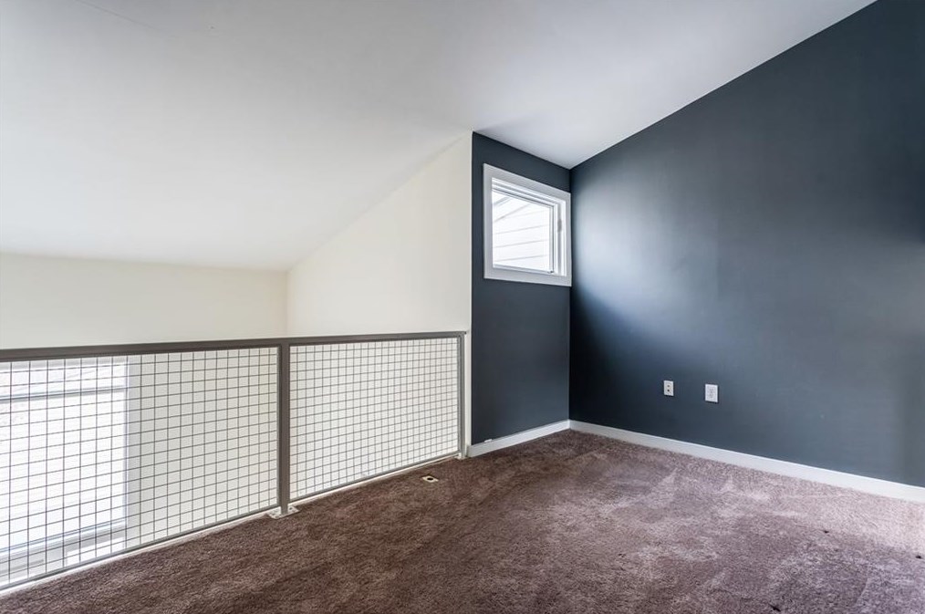 1260 Van Allen Mews, Atlanta GA 30318-4180 exterior