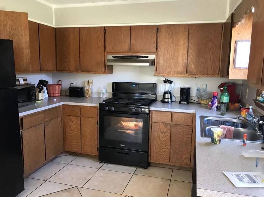 1801 Oak Village Ln, Lawrenceville GA  30043-2923 exterior