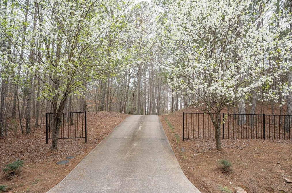 5049 Pool Mill Rd, Douglasville, GA 30135-5200