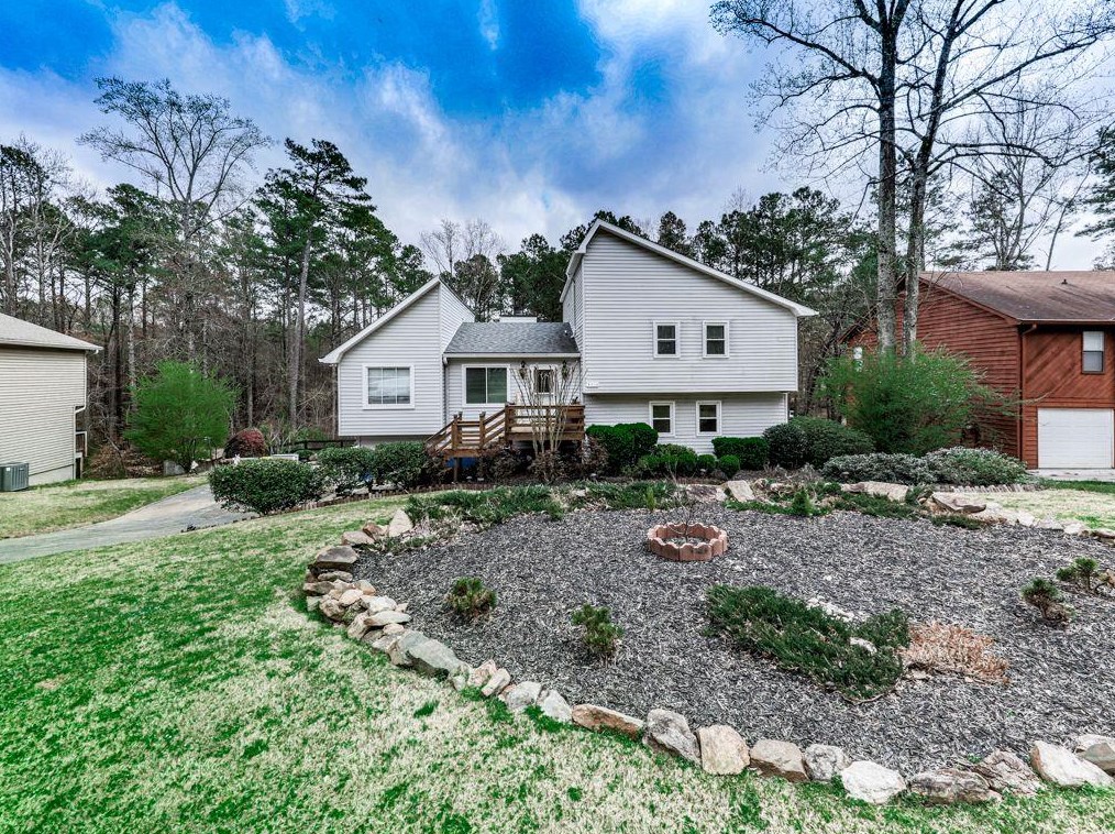 4514 Hickory Grove Dr, Acworth, GA 30102-3561