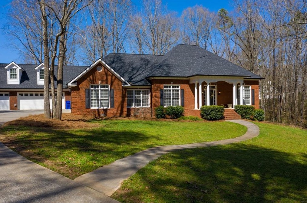 81 Meadow Lakes Dr, Cedartown, GA 30125-6908