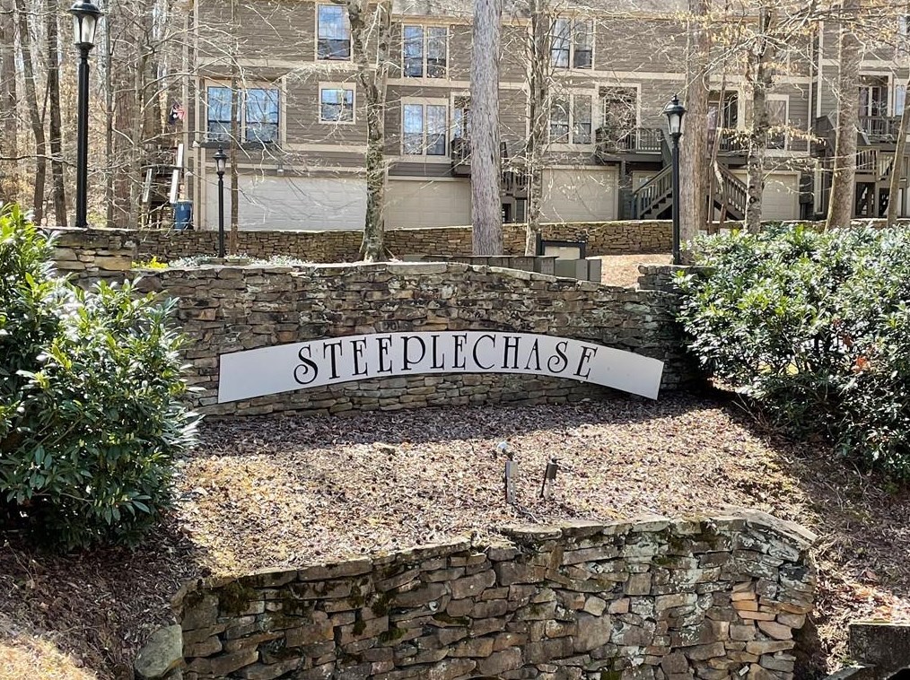 3044 Steeple Chase Dr, Alpharetta GA  30004 exterior
