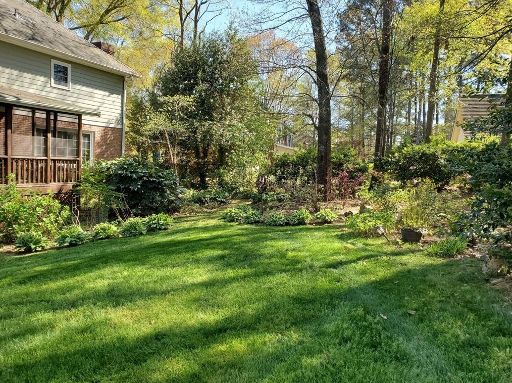 970 Brandon Ridge Dr, Roswell, GA 30075-3060
