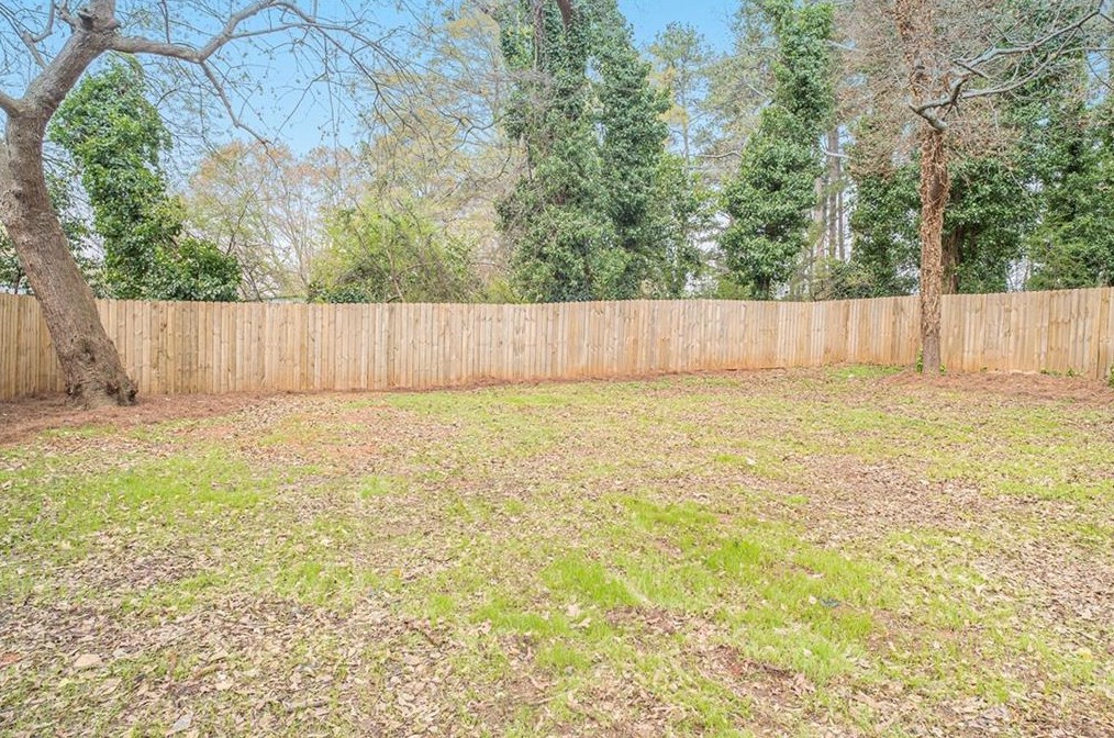 2185 Greystone Way, Decatur GA  30032-5539 exterior