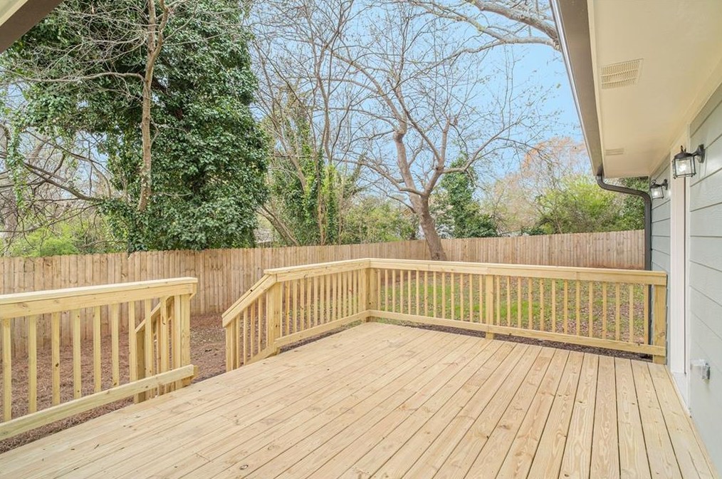 2185 Greystone Way, Decatur GA  30032-5539 exterior