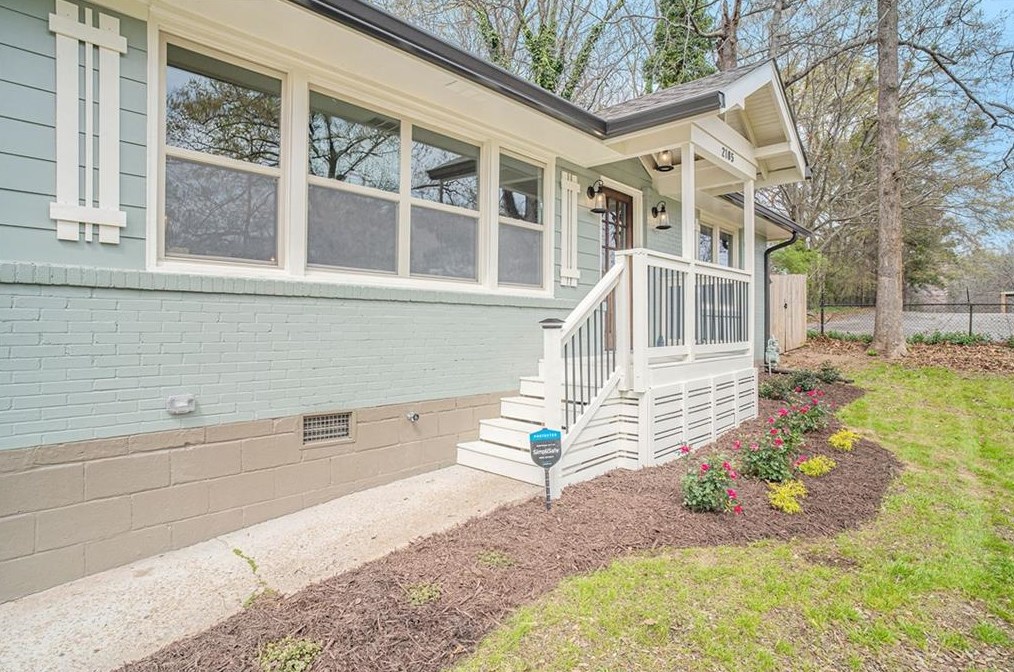 2185 Greystone Way, Decatur GA  30032-5539 exterior