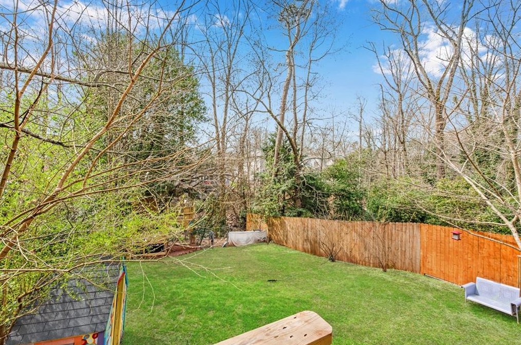 220 Woodlawn Ave, Decatur GA  30030-2311 exterior