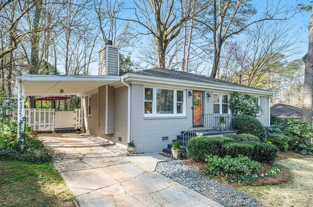 2227 Desmond Dr, Decatur, GA 30033-4740