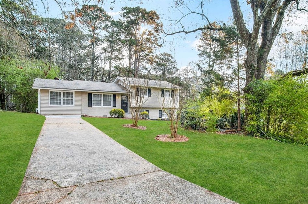 4326 Aldergate Dr, Decatur GA  30035-2101 exterior