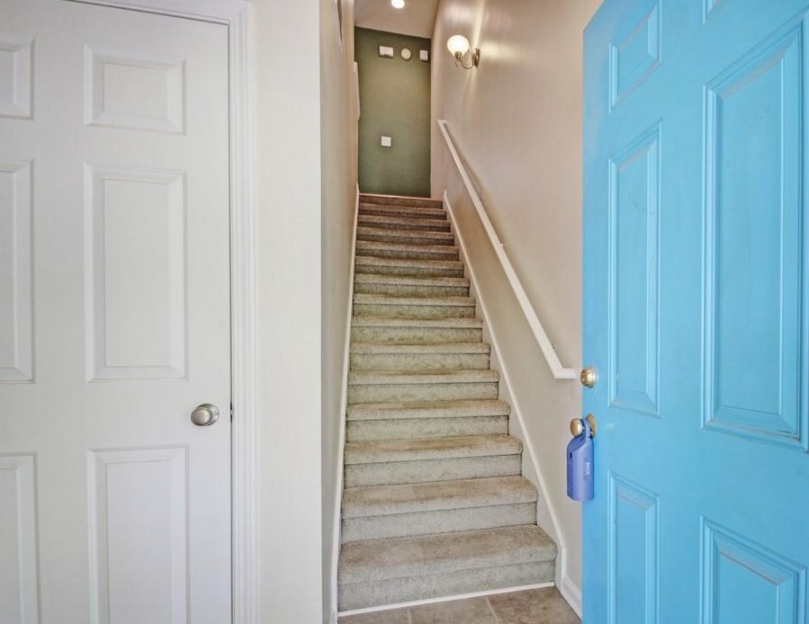 1054 Park Row North, Atlanta, GA 30312-3884