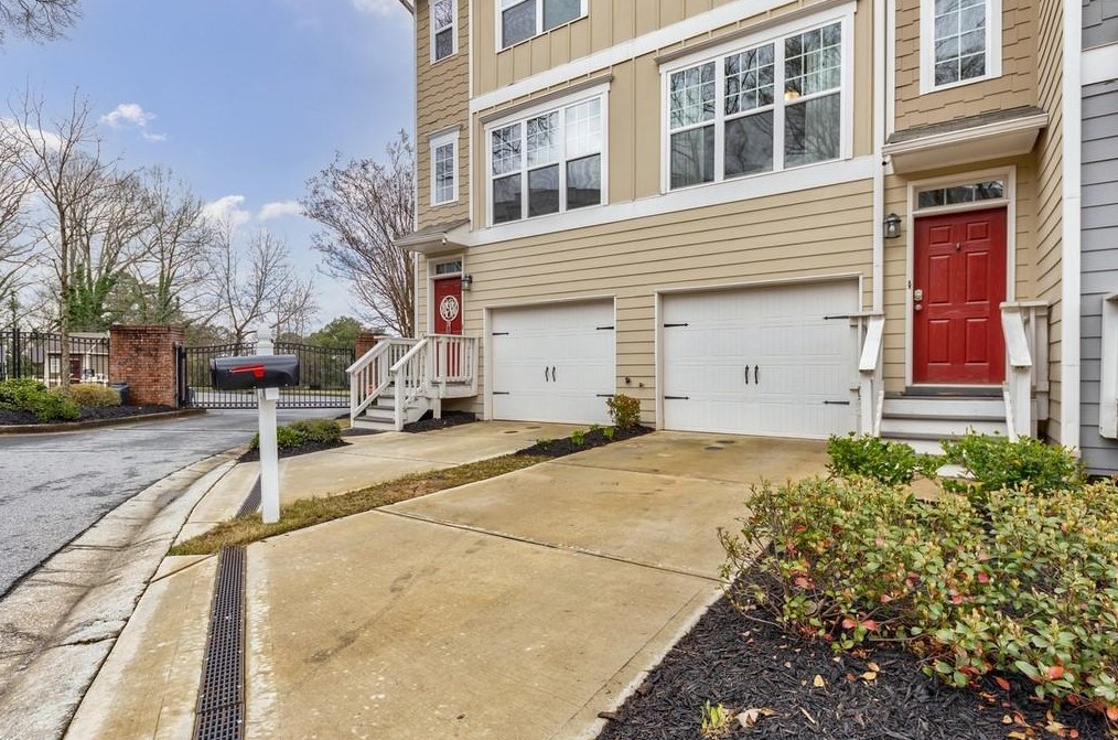 1009 Liberty Pkwy Nw, Atlanta, GA 30318