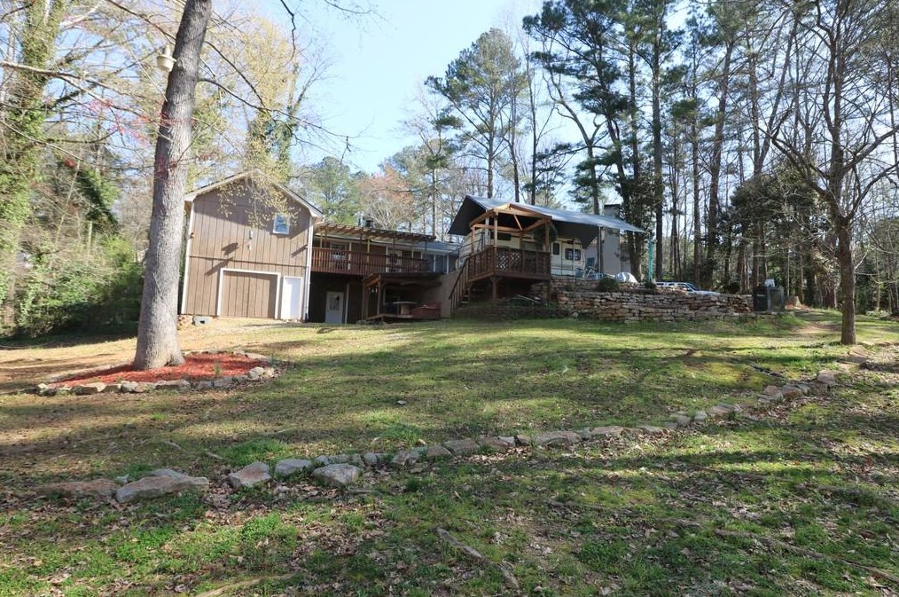 4028 Pineridge Dr Sw, Lilburn, GA 30047