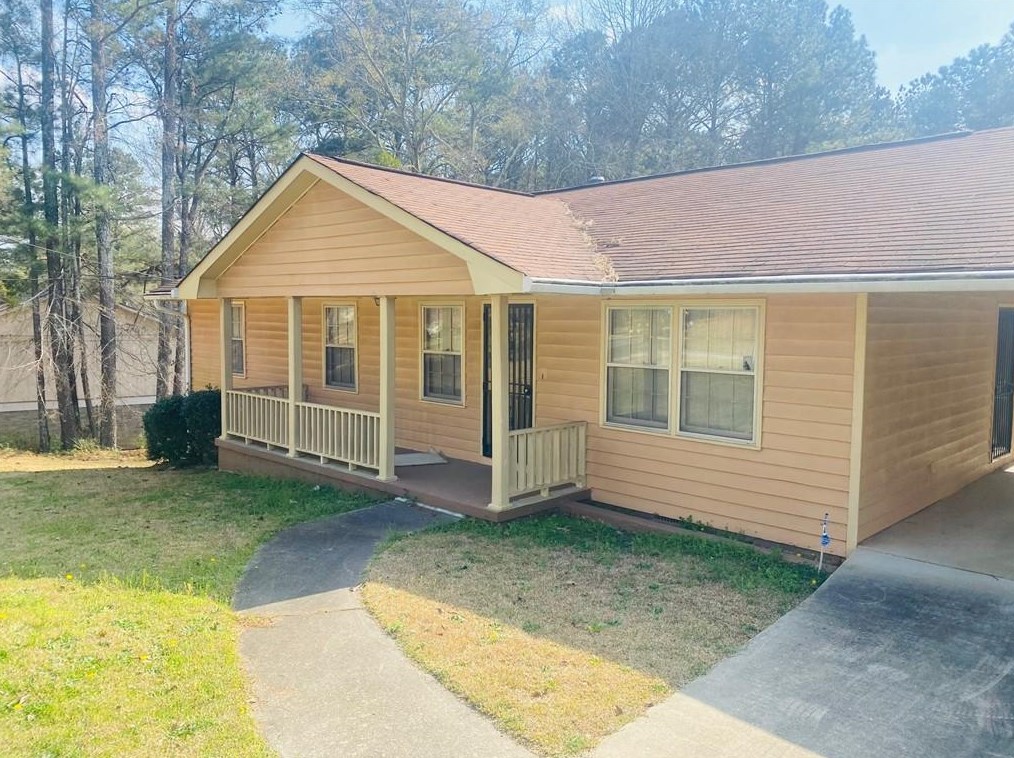 9233 Settlers Grove Rd, Porterdale, GA 30014