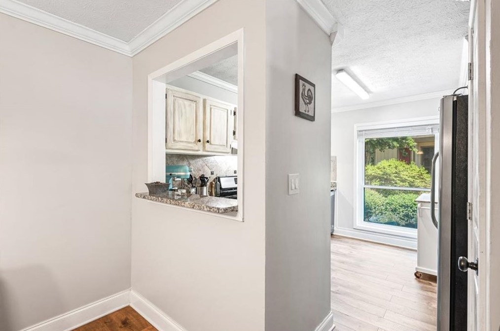 1207 Woodcliff Dr, Atlanta GA  30350-3149 exterior