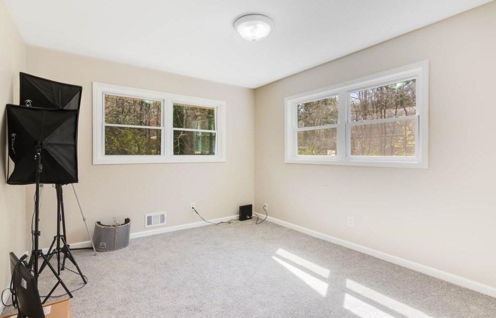 1895 Wallace Rd, Atlanta GA  30331-7626 exterior
