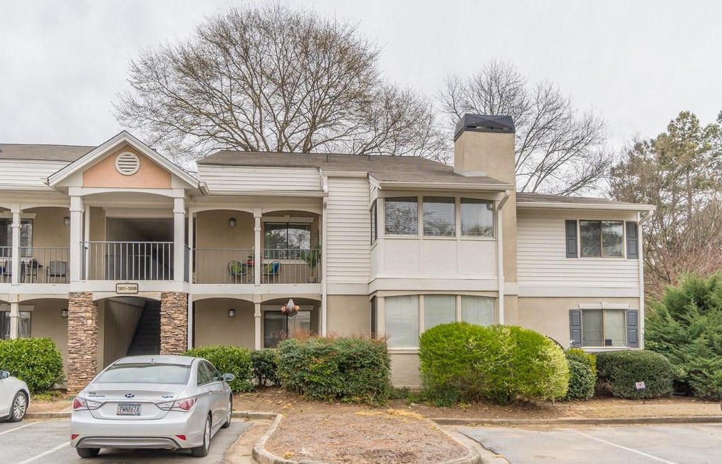 1207 Wingate Way, Atlanta GA  30350-4947 exterior