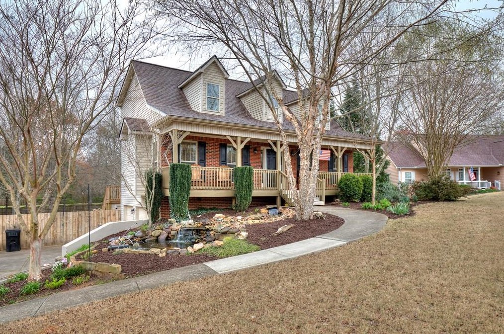 13 Calvary Ct, Euharlee, GA 30120-4402