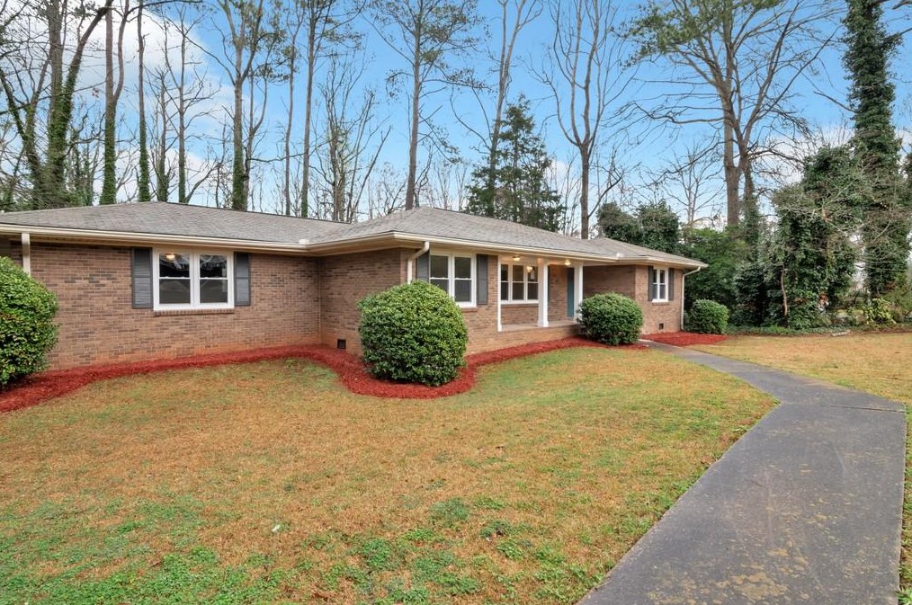 6271 Cornelia Dr, Douglasville, GA 30134-2215
