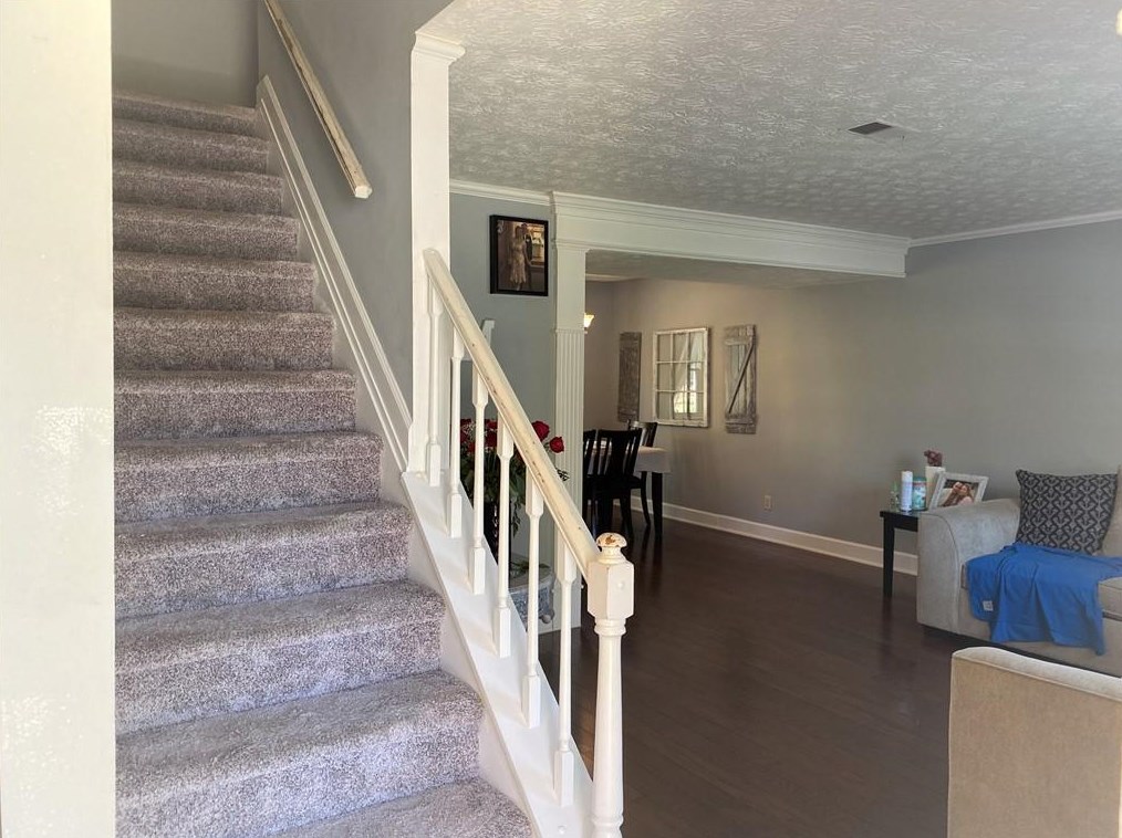 6674 Graves Mill Dr, Norcross, GA 30093-3437