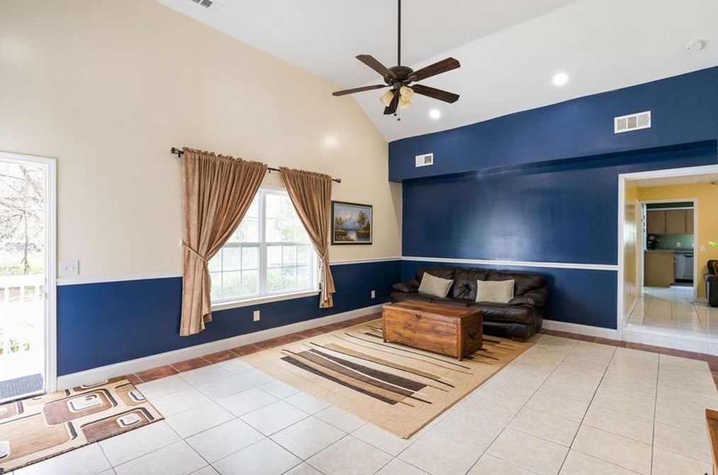4581 Spring St, Acworth, GA 30101-5161